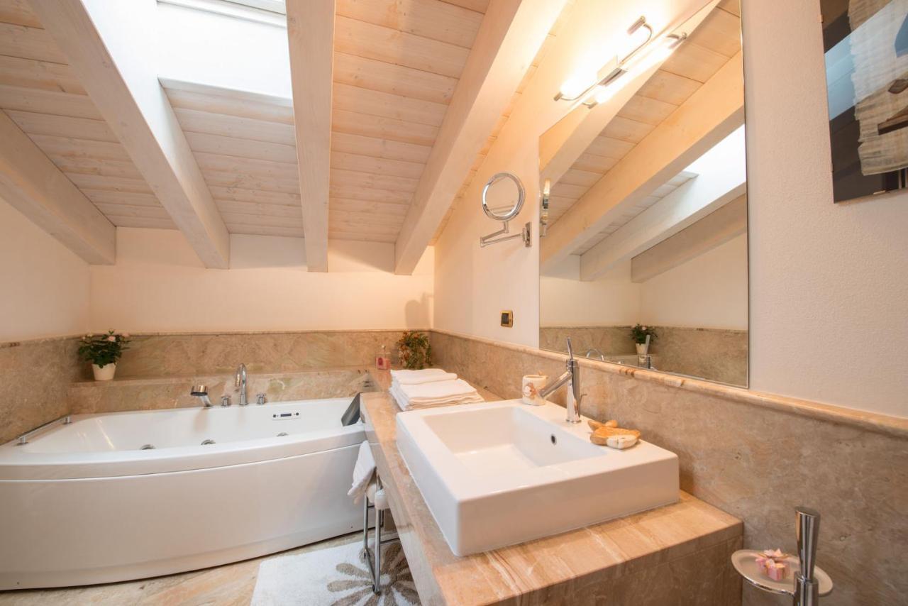 Villa マルチェージネ エクステリア 写真